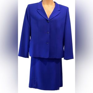 Le Suit Size 18 2-Piece Suit